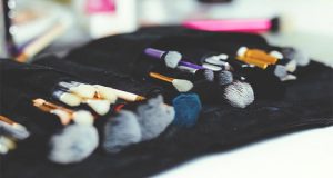 Mengenal Tahapan Makeup buat Kamu yang Masih Pemula