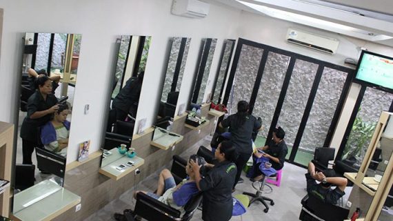 Cara Mewarnai Rambut Anti Gagal