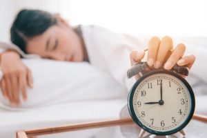 Manfaat Tidur Cukup 8 Jam untuk Wajah Lebih Cantik Berseri
