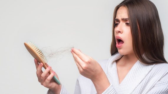 Konsultasi Rambut Rontok ke Dokter Apa? Yuk Pelajari Lebih Lanjut!