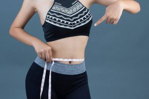 Ingin Perut Rata? Ini Kombinasi Antara Olahraga, Makan Sehat & Perawatan