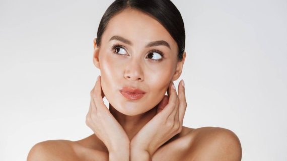 Tampil Lebih Percaya Diri dengan Wajah Tirus, Coba Tips Ini!